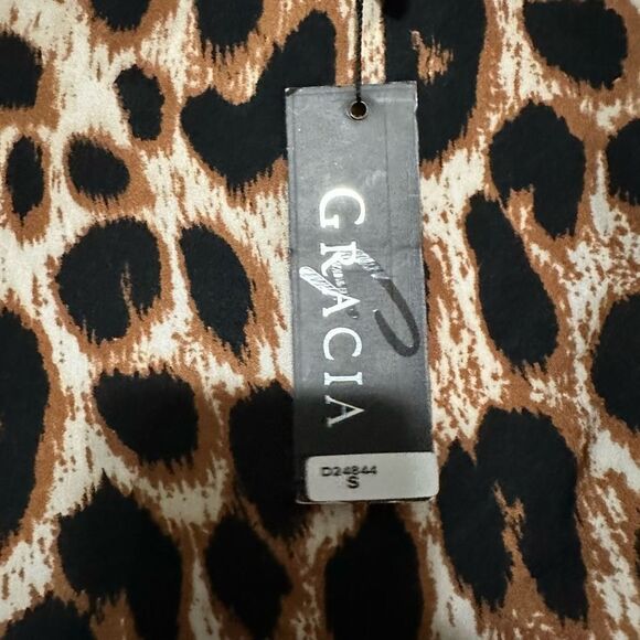 Gracia Leopard Print Dress. Gracia animal print dress, Cinched sides, Fit & Flar - Picture 7 of 10